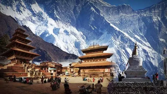 नेपाल में चीन का राजनैतिक दखल और बदलती सरकारों के बीच पिसती जनता