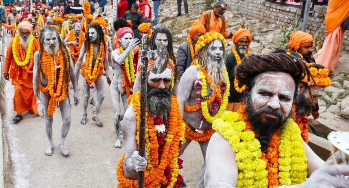 मकर संक्रांति (Makar Sankranti) पूजा विधि, तिल-गुड़ और स्नान-दान का मुहूर्त