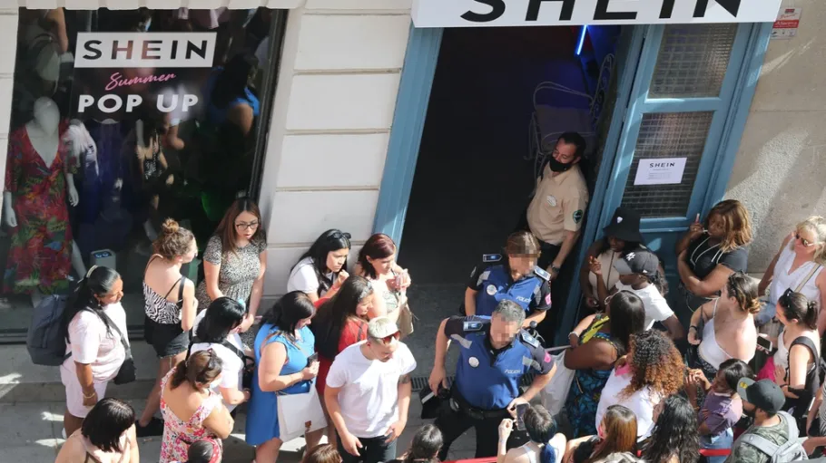 चीन, शीन, Shein, ग्वांगझू , गुआंगज़ौ, Guangzhou, शीन विलेज, Shein village चीन, शीन, Shein, ग्वांगझू , गुआंगज़ौ, Guangzhou, शीन विलेज, Shein village