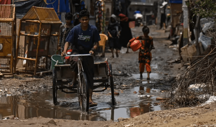 दिल्ली की अर्थव्यवस्था को अवैध प्रवासन से नुकसान : जेएनयू रिपोर्ट