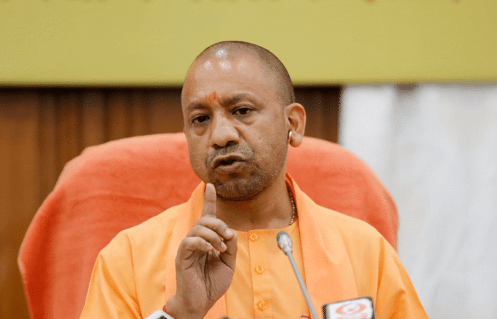 बंगाल में हिंसा पर योगी आदित्यनाथ ने कहा की ‘उनके पास कोई काग़ज़ नहीं’