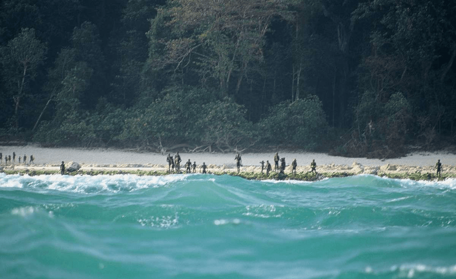 सेंटिनल द्वीप जहाँ है पाषाण युग की आबादी, बाशिंदों ने नहीं देखी आज की दुनिया