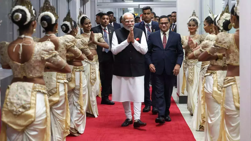 पीएम मोदी तीन दिन के दौरे पर पहुंचे कोलंबो