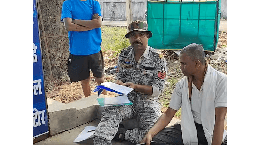 CG News: बलरामपुर में खनन माफिया ने आरक्षक को ट्रैक्टर से कुचला